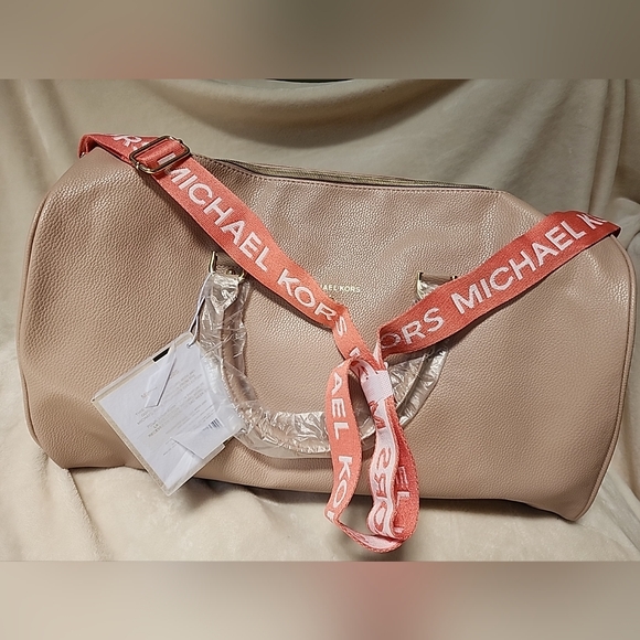 NWT Michael Kors Beauty Blush Faux Pebbled Leather Weekender Duffle Bag - Picture 2 of 7